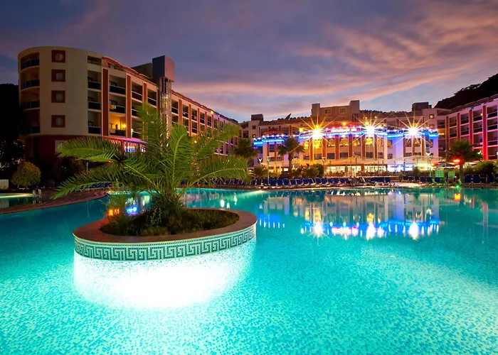 فندق وسبا جرين نيتشر