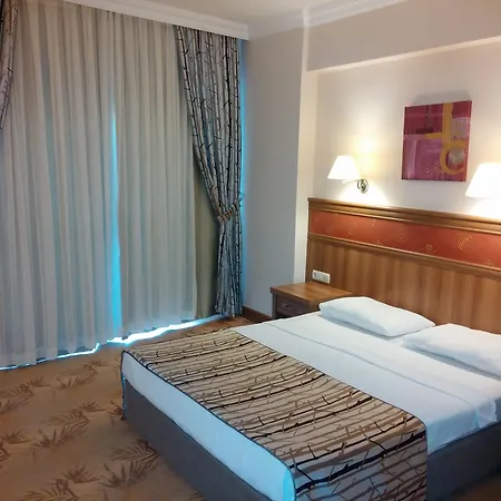 Nature And فندق مرمريس