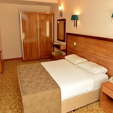 Nature And فندق 5*