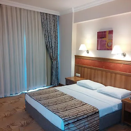 Nature And 5* مرمريس